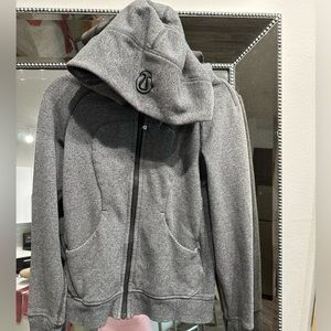 Lululemonathletica Scuba Hoodie. Great condition, like new.